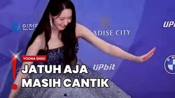 Momen Slay Yoona SNSD Jatuh di Red Carpet Blue Dragon