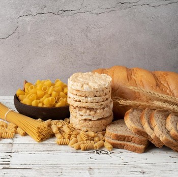 5 Makanan dan Minuman yang Bisa Mengganggu Kesehatan Mata, serta Rekomendasi Pilihan Terbaiknya!