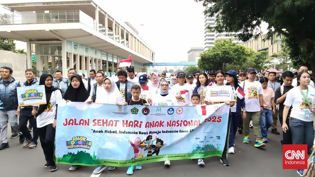 Hari Anak Nasional, Selvi Gibran Kenang Masa Kecil Main Bola Bekel Perayaan Hari Anak Nasional (HAN) 2025 mengajak anak-anak Indonesia kembali memainkan permainan tradisional.