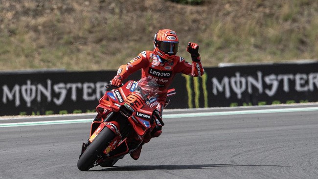 Marquez Minta Aturan MotoGP Diubah, Dianggap Memberatkan Pembalap Ducati Marc Marquez buka bunyi mengenai balasan penalti lantaran pelanggaran tekanan ban dalam balapan MotoGP.