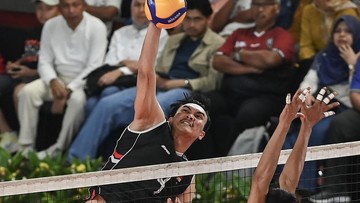 Sorotan Dunia Olahraga CNN Sport : Reaksi Hendra Kurniawan Usai Indonesia Makin Dekat Juara SEA V League