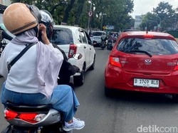 Lalu Lintas di Bandung Siang Ini, Pusat Jajanan dan Oleh-oleh Ramai