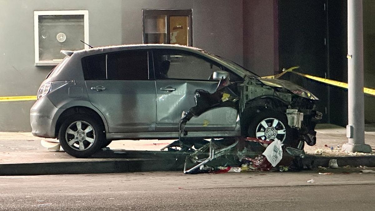 Mobil Tabrak Kerumunan Orang di Los Angeles AS, 30 Terluka