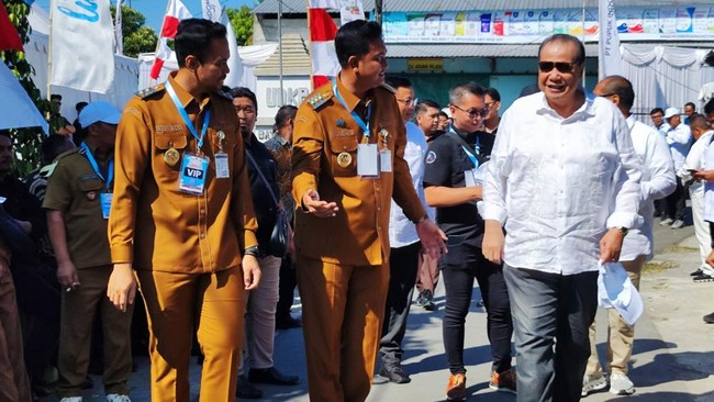 Chairman CT Corp Chairul Tanjung menghadiri peresmian Koperasi Desa Merah Putih (Kopdes Merah Putih) hari ini, Senin (21/7) di Klaten, Jawa Tengah.