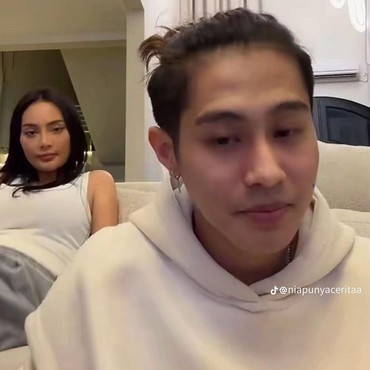 Dibilang DJ Panda Sering Datang ke Tempat Kerja, Erika Carlina Bongkar Isi Chat WA