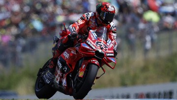 Sorotan Dunia Olahraga CNN Sport : Hasil Tak Biasa, Bagnaia Kalahkan Marquez di Balaton Park