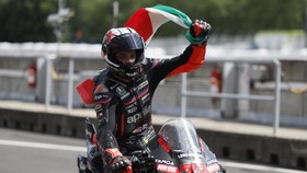 Aprilia Andalkan Bezzecchi Kalahkan Marquez