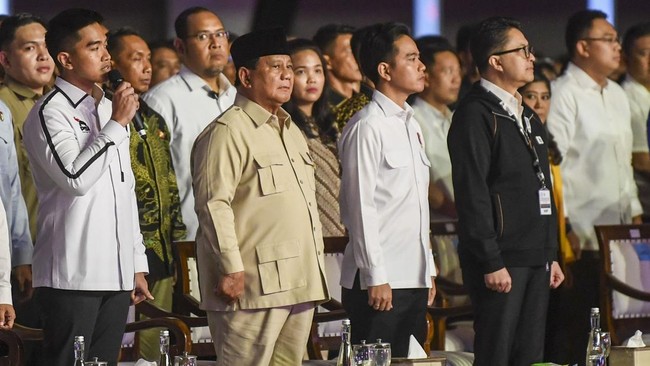 Presiden Prabowo Subianto menyebut angka kemiskinan absolut dan pengangguran Indonesia turun berdasarkan data BPS.