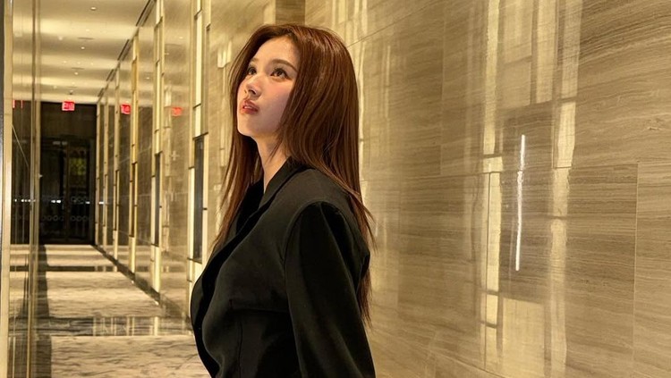 Sana TWICE Sana TWICE