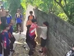 Viral Video Siswa SMP di Blitar Dikeroyok Teman Saat MPLS