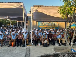 Suasana Lokasi Peluncuran Kopdes Merah Putih Jelang Kedatangan Prabowo