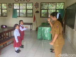 Dua Murid Baru, Satu Harapan: Sepinya MPLS di SDN 10 Karangasem