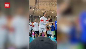 Liputan Olahraga CNN Sport : VIDEO: Selebrasi Pacu Jalur Timnas Voli Indonesia