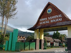 Perbaikan Jalur Pendakian Rinjani Ditargetkan Selesai dalam Sepekan