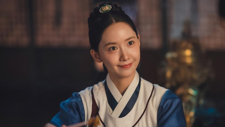 Bon Appetit Your Majesty Yoona memerankan Yeon Ji Yeong di drama Korea terbaru tvN Bon Appétit, Your Majesty.