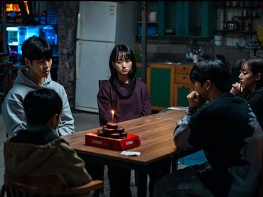 img-title Tayang Perdana, Segini Rating Episode 1 Drama Korea 'The Defects'