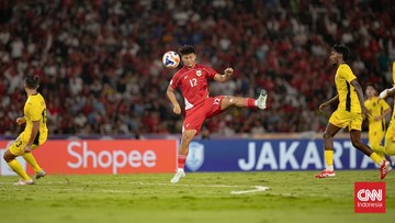 Berita Panas dari Dunia Sport CNN : Hokky Caraka Resmi Gabung Persita, Disebut 'Young Jedi'