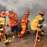 Jadi Idola Masyarakat, Ternyata Segini Besaran Gaji Pemadam Kebakaran