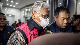 Eks Dirut Bank Jateng Dituntut 10 Tahun Penjara Korupsi Kredit Sritex