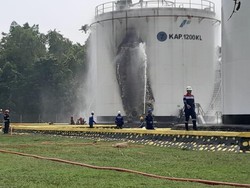 Depo Pertamina di Luwu Terbakar, 2 Orang Alami Luka Bakar