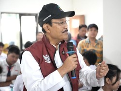 Datangi SRMA 21 Surabaya, Mensos Berdialog & Sarapan Bareng Siswa
