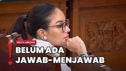 img-title Cabut Gugatan Wanprestasi, Nikita Mirzani Tak Perlu Persetujuan Reza