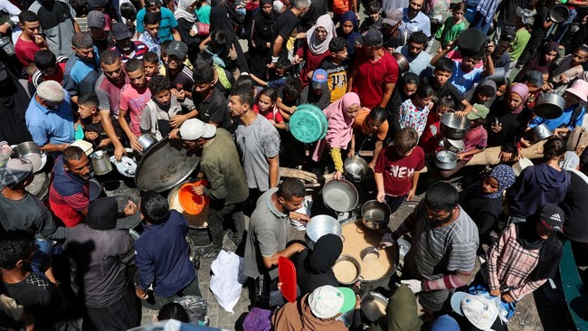Ogah 'Diamuk Massa', Israel Salahkan Hamas soal Krisis Kelaparan Gaza Israel membantah jadi penyebab kelaparan di Jalur Gaza Palestina usai dikritik habis-habisan komunitas dan organisasi internasional.