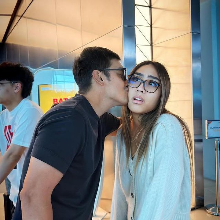 <p>Lewat unggahannya di media sosial, Gunawan menyampaikan doa dan pesan menyentuh untuk kedua anaknya. “Bismillah selamat sampai tujuan & perjalanannya lancar Cintaku. Kk tolong jaga adikmu. Dan jangan lupa shalat & selalu berdoa. Aku sayang kamu,” tulis Gunawan, Selasa (22/07/2025). (Foto: Instagram @gunawan_sudrajat_real)</p>