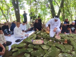 Ungkapan Syukur Warga Bangbayang Ciamis Lewat Hajat Lembur Kuring
