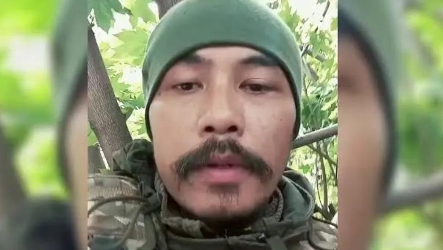 Satria Arta Kumbara, mantan prajurit marinir yang bergabung dengan tentara Rusia Satria Arta Kumbara, mantan prajurit marinir yang bergabung dengan tentara Rusia, meminta untuk bisa dikembalikan menjadi warga negara Indonesia. Hal itu ia sampaikan di akun media sosialnya.
