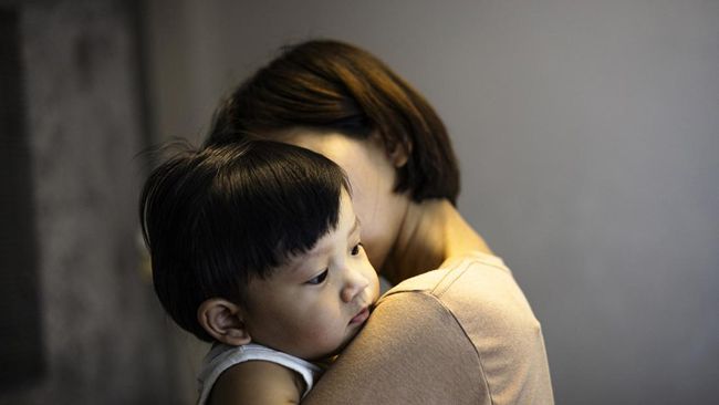 Tanpa Disadari, Luka Masa Kecil Bunda Bisa Terbawa ke Anak hingga Dewasa