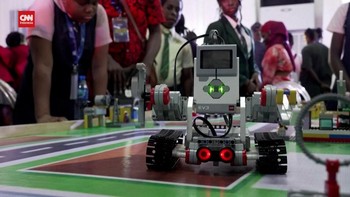VIDEO: Siswa-siswi Nigeria 'Perang' Inovasi Robot AI