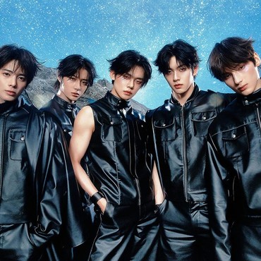 Lirik Lagu Upside Down Kiss - TXT