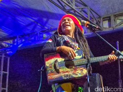 Varid dan Warisan Ratusan Lagu Mbah Surip, Termasuk tentang Mak Erot