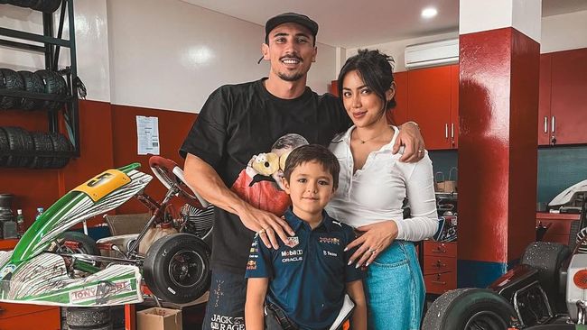 El Barack Makin Berprestasi di Sekolah, Intip Potretnya Dipuji Einstein oleh Jessica Iskandar