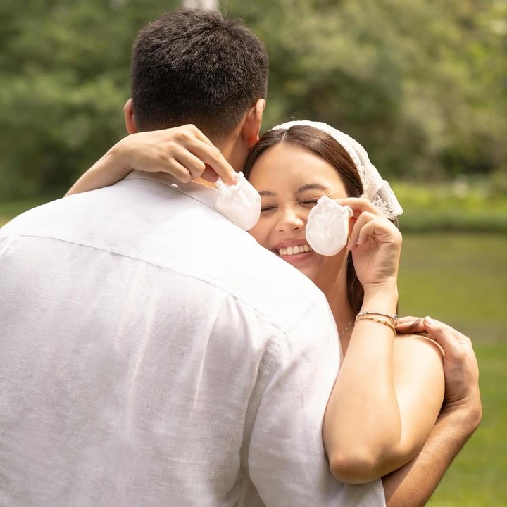 <p>Artis cantik Anggika Bolsterli tengah menanti kelahiran anak pertamanya, Bunda. Jelang hari bahagia, Anggika membagikan foto <em>maternity shoot</em> kehamilannya ke publik. (Foto: Instagram @anggikabolsterli)</p>
