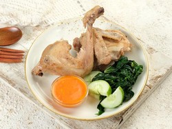 Resep Ayam Pop Khas Padang yang Gurih Nagih Mirip di Restoran
