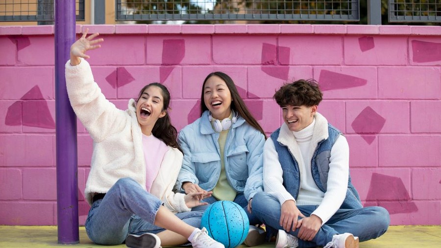 Deretan skill hidup yang wajib diajarkan pada remaja menurut psikologi/Foto: Freepik.com