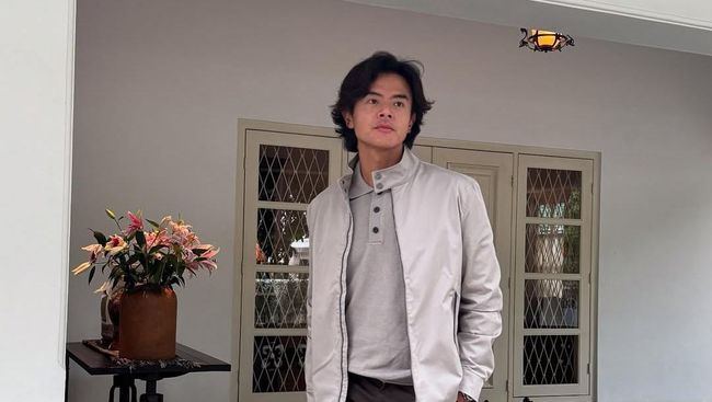 Cerita Dion Wiyoko Tumbuh Tanpa Ibu, Ditinggal ke AS saat SD hingga Nangis dan Mohon-mohon di Kereta