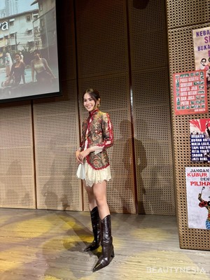 Get The Look: Kebaya Kekinian Ala Maudy Ayunda untuk Sambut Hari Kebaya Nasional