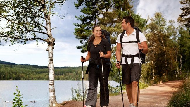 7 Manfaat Jalan Kaki Nordik, Salah Satunya Bakar Kalori