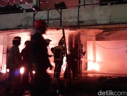 Kebakaran di Pasar Inpres Manonda Palu, 13 Lapak Pedagang Hangus