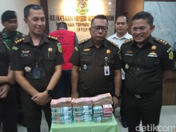 Kejari Tetapkan 4 Tersangka Kasus Pemotongan PIP di SMAN 7 Cirebon