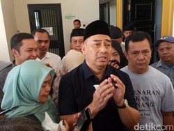 Hamim Pou Nangis Divonis Bebas di Kasus Korupsi: Saya Memaafkan Semuanya