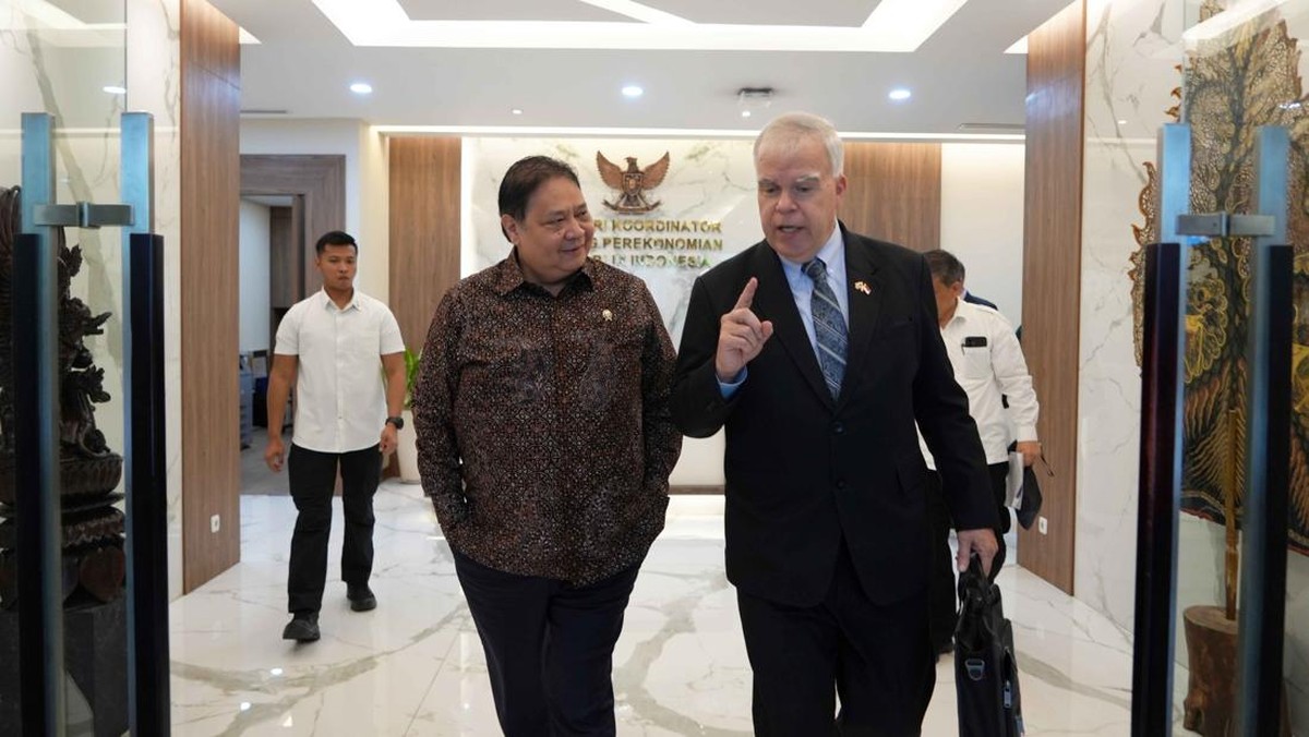 Kunjungan Pejabat AS Bahas Kerja Sama Ekonomi dan Energi Nuklir dengan Indonesia