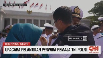 VIDEO: Momen Haru Orang Tua dan Perwira TNI-Polri Usai Dilantik