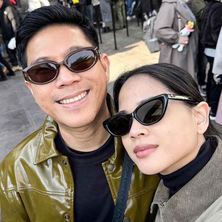 <p>Di waktu luang, Nino dan Ica juga menyempatkan diri untuk <em>quality time</em>, Bunda. Pada awal tahun lalu, keduanya menghabiskan waktu bersama untuk liburan ke Jepang. Momen spesial tersebut juga dibagikan Nino di Instagram. "Selamat liburan dari suami yang gemar bicara &amp; istri yang baterainya selalu minim daya," ungkap Nino. (Foto: Instagram @ninokayam)</p>