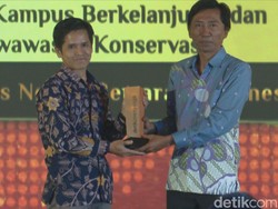 Unnes Sabet Penghargaan Kampus Berwawasan Konservasi di detikJateng-Jogja Awards