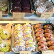 Top 5 List: Donat Enak dan Kekinian di Jakarta, Harganya Tak sampai Rp200 Ribu!