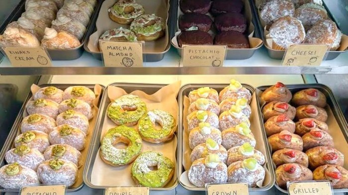 img-title Top 5 List: Donat Enak dan Kekinian di Jakarta, Harganya Tak sampai Rp200 Ribu!